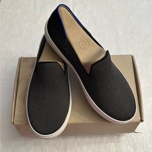 Rothy's The Kids Sneaker, a slip-on style Charcoal Size 4